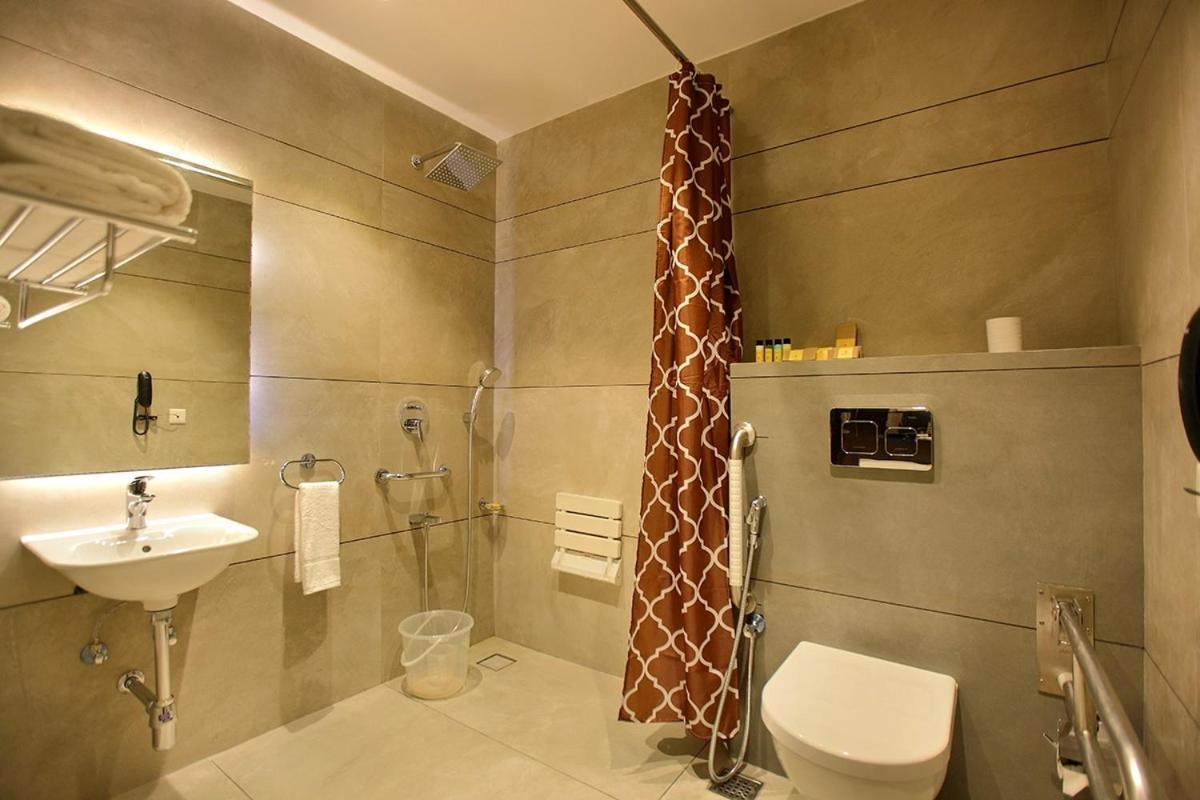 Hotel San Коллам Экстерьер фото